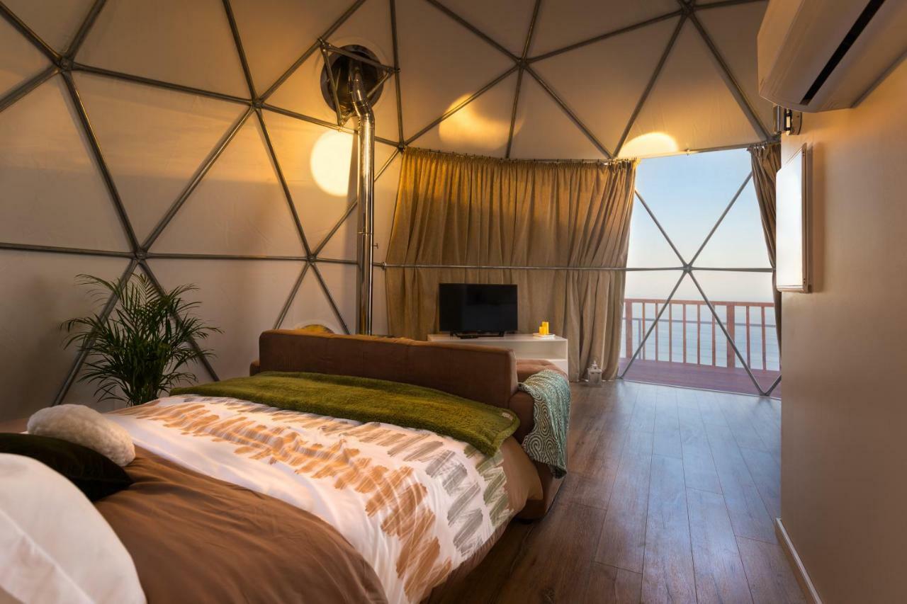 Soul Glamping Hotell Estreito Da Calheta Exteriör bild